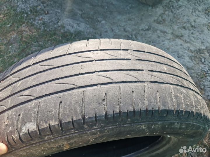 Bridgestone Dueler H/P Sport 215/65 R16 98