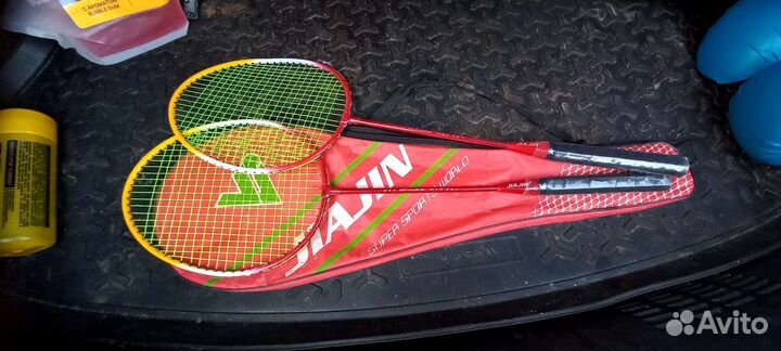 Ракетка для бадминтона