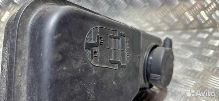 Бачок расширительный BMW 5 E60/E61 2005