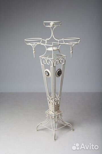 Подставка для цветов ручная работа