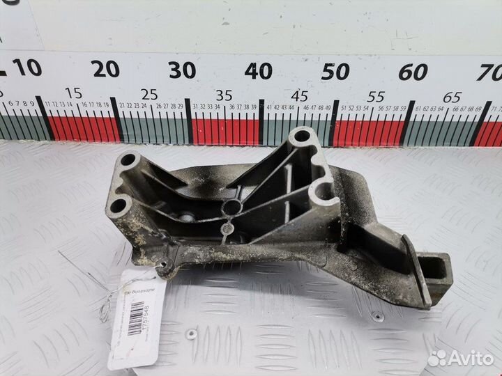 Кронштейн для Skoda Fabia 1