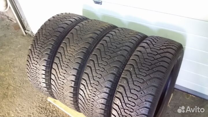 Goodyear UltraGrip 500 195/60 R15