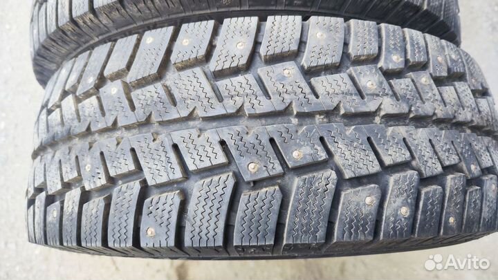 Matador MPS 500 Sibir Ice Van 215/65 R16C 109R