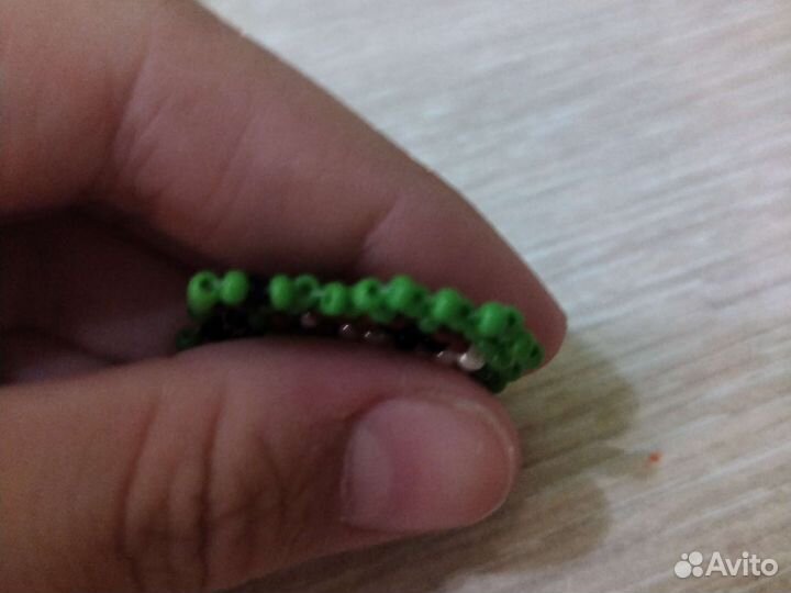 Фигурки из бисера плоская кот в шапке лягушки