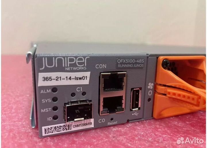 Коммутатор juniper QFX5100-48S-AFO/AFI