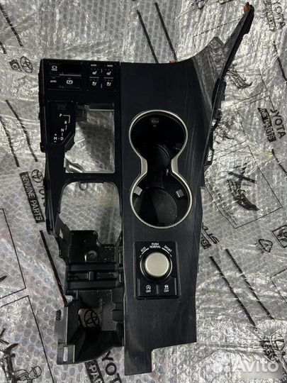 Накладка консоли Lexus Rx 200