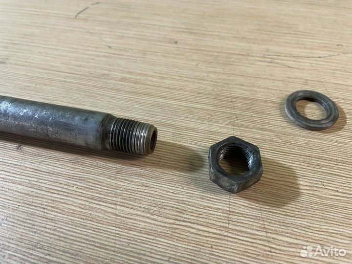 Ось маятника Yamaha YZ 125 2002-2004