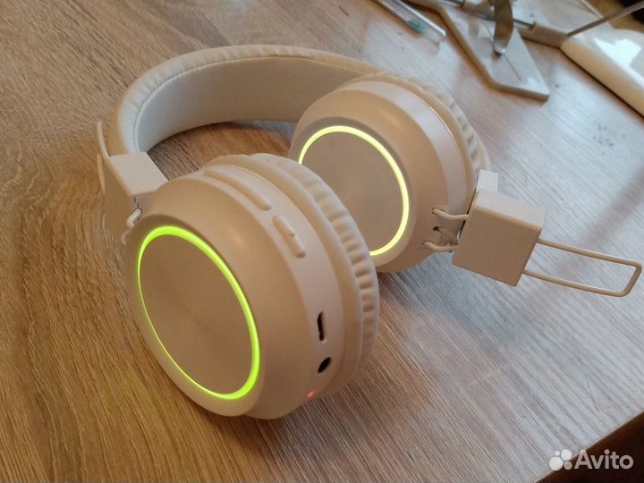 Беспроводные наушники