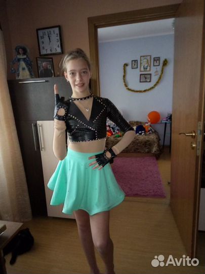 Костюм для фигурного катания