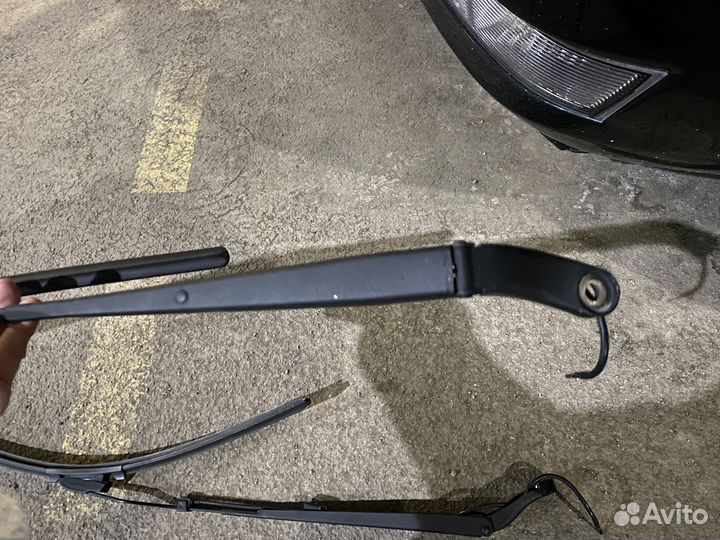 Поводки дворников эскалейд тахо