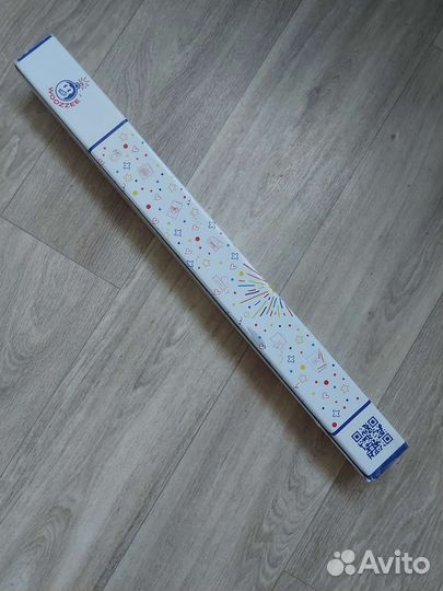 Интерьерная наклейка Ромашки)