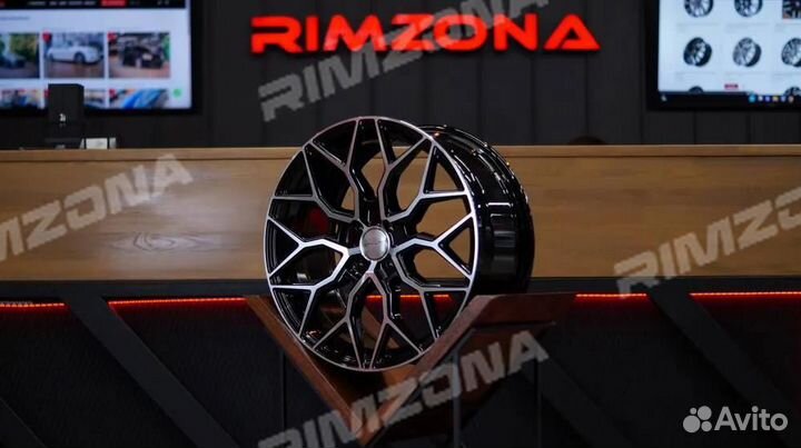 Литой диск sakura wheels R19 5x108