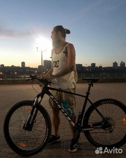 Велописед Scоtt Sсаlе 980