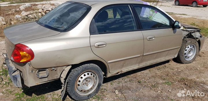 Крышка багажника и другие запчасти на киа спектру