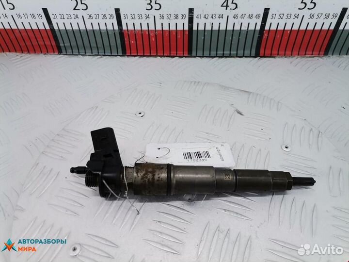 Форсунка BMW 7 E65/E66/E67 2005 13537792721