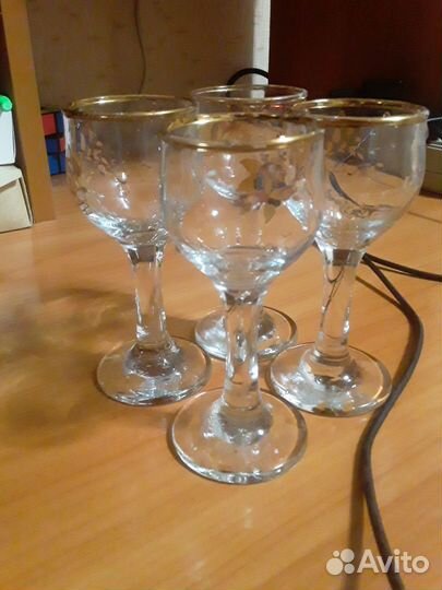 Рюмки и кружки