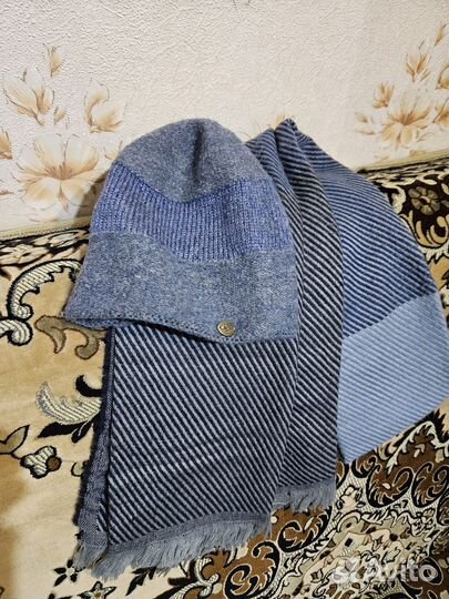 Шапка женская и шарф