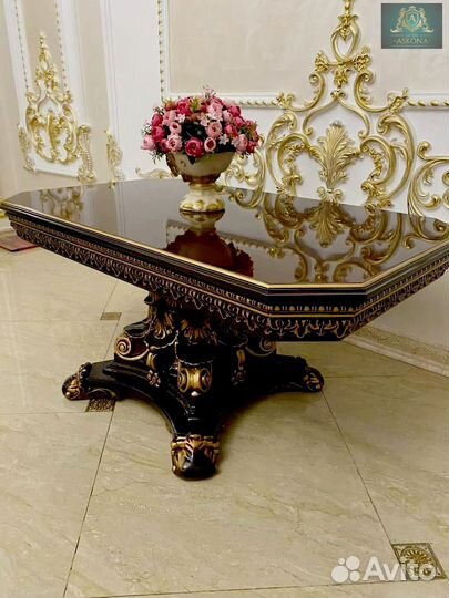 Журнальный столик