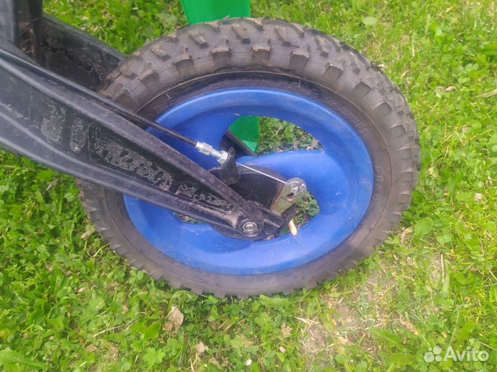 Беговел 12 дюймов