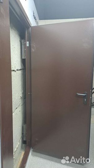 Дверь противопожарная