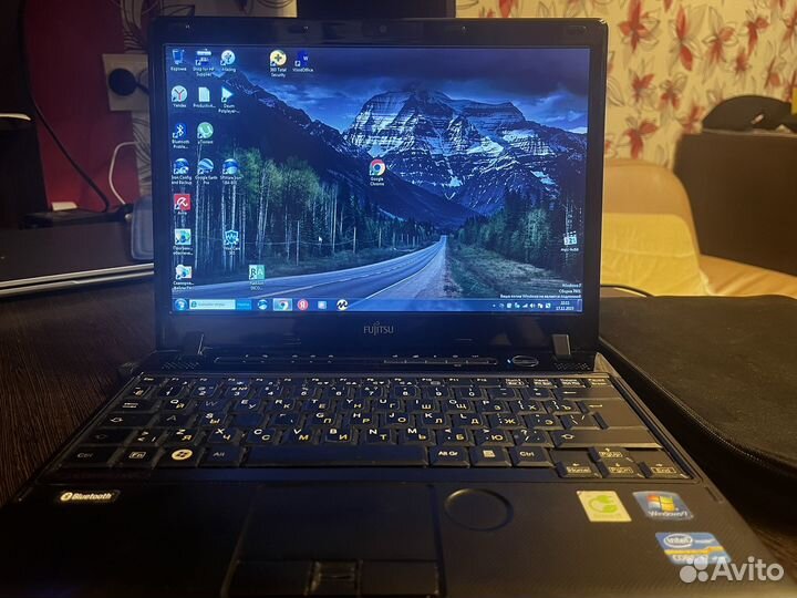 Fujitsu P771 8gb i7 2617m