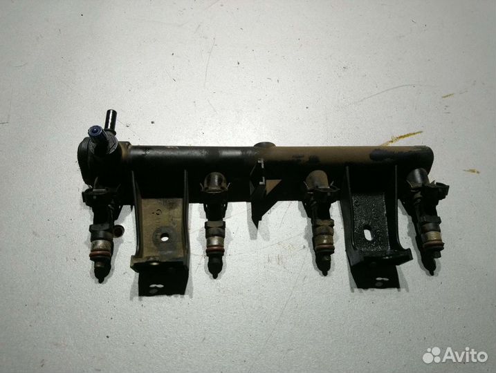 Топливная рампа в сборе peugeot 307 1.6 nfu