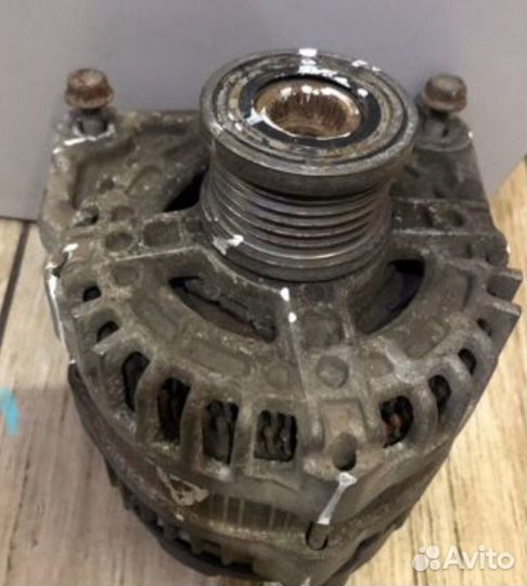 Генератор Nissan Serena 2.0 MR20