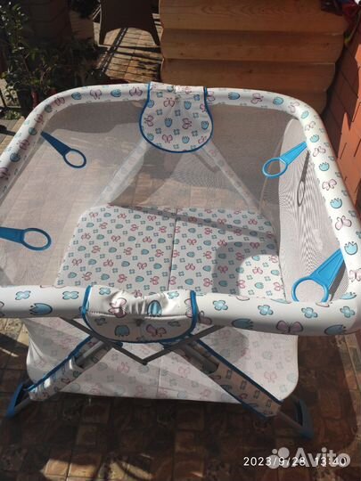 Манеж детский складной