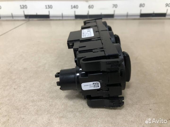Блок управления отопителем Volkswagen Polo Mk6 2020