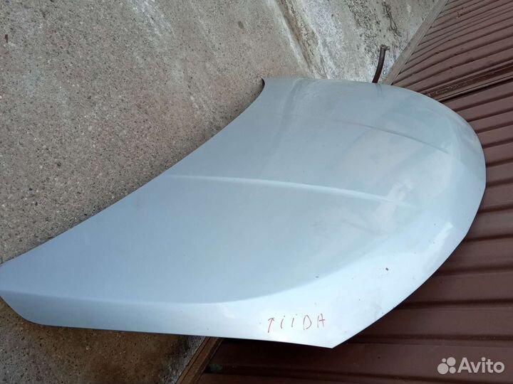 Капот Nissan Tiida