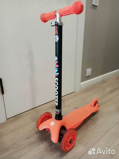 Самокат детский 3 колёсный, колеса светятся