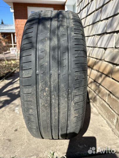 Yokohama BluEarth AE50 235/55 R18
