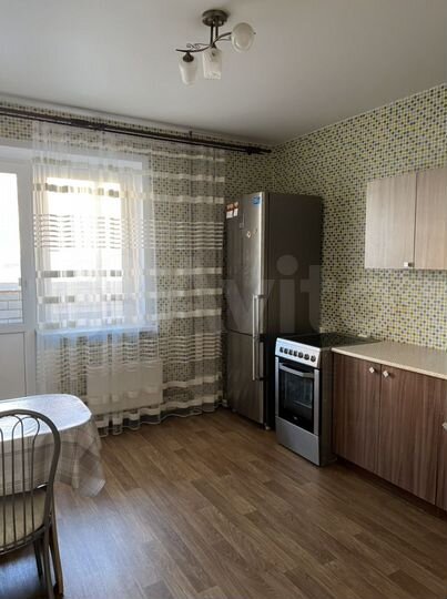 2-к. квартира, 77 м², 15/17 эт.