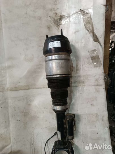 Амортизатор передний левый Mercedes W166