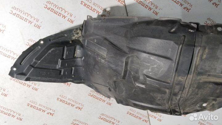 Подкрылок передний правый Mazda Premacy CW LF 2011