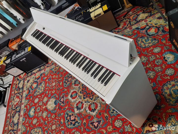 Электропианино Roland