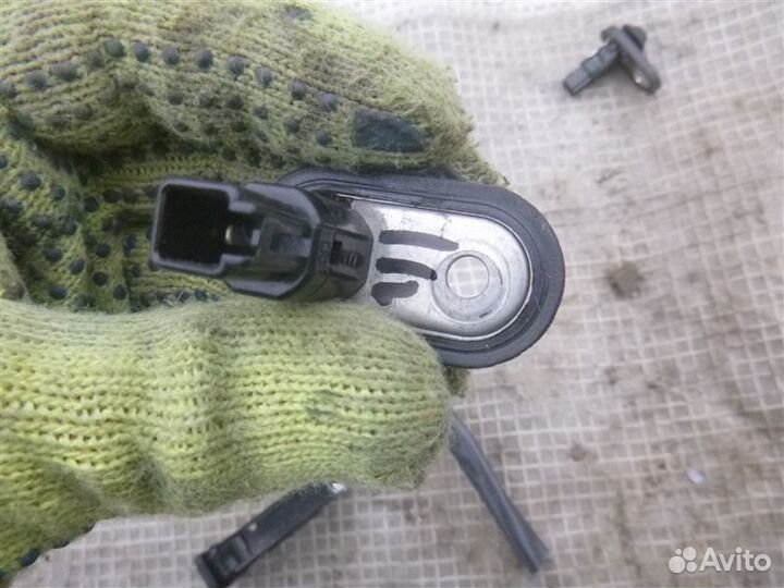 Концевик двери Toyota Land Cruiser Prado GRJ120