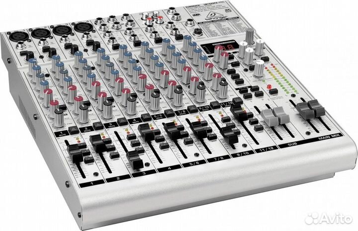 Микшерный пульт Beheringer Eurorack Ub1622fx