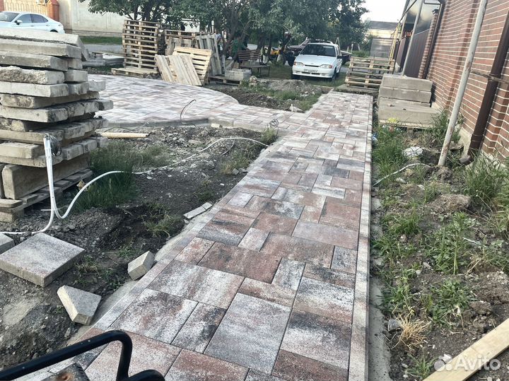 Тротуарная плитка и бордюр