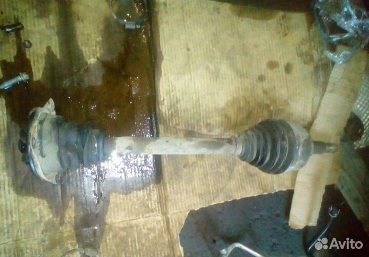 Полуось левая Renault Espace 4 2004