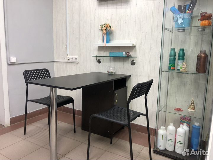 Сдам в аренду место мастера маникюра