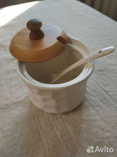 Сахарница керамическая с ложкой
