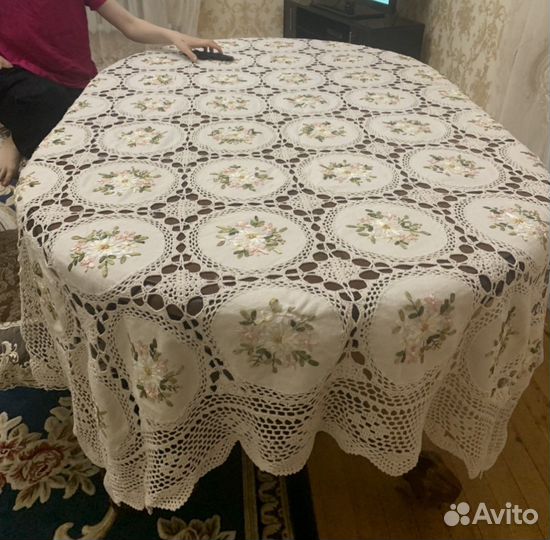Скатерть ручной работы