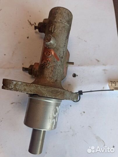 Главный тормозной цилиндр Ford Focus CB4 qqdb 2010