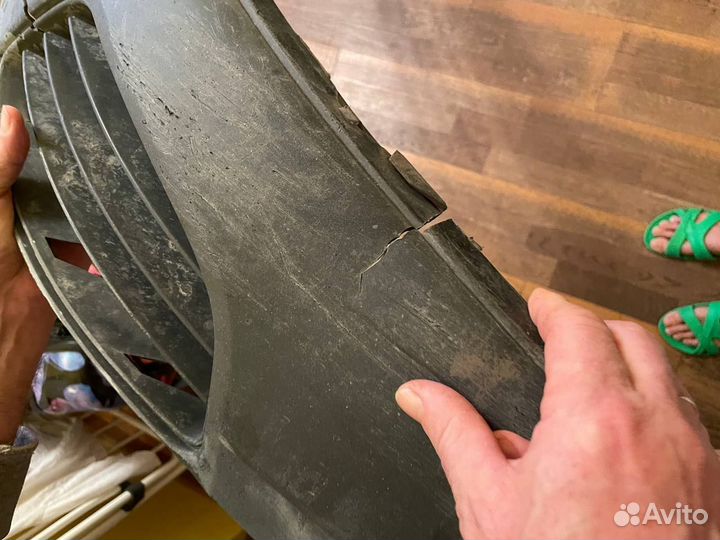 Бампер Ford Fiesta mk5 2001-2005 нижняя часть