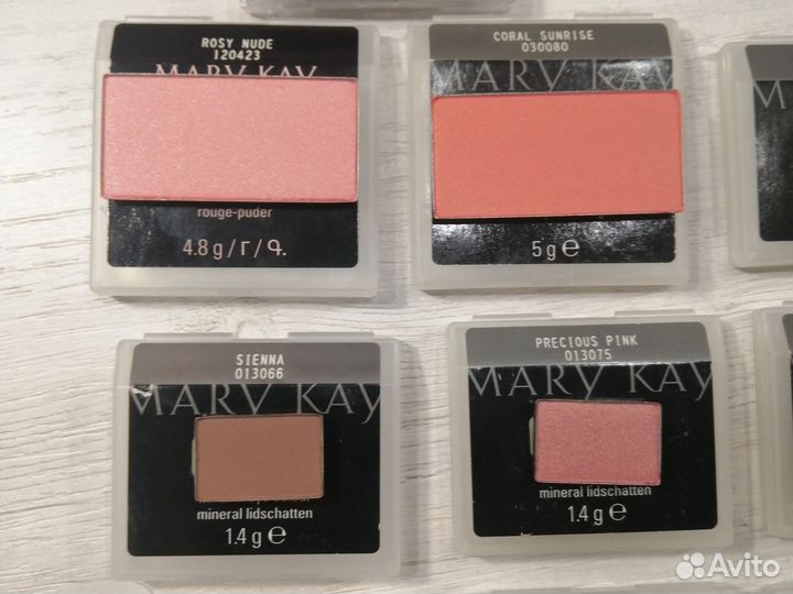 Тени, румяна Мэри Кэй