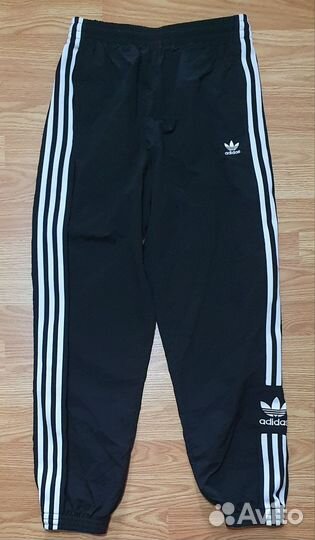 Спортивные штаны Adidas