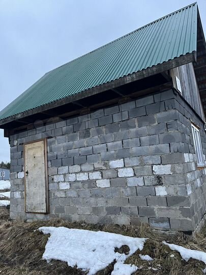 Дом 30 м² на участке 8 сот.