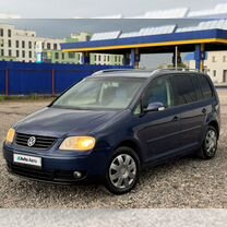 Volkswagen Touran 2.0 AMT, 2005, 356 000 км, с пробегом, цена 380 000 руб.