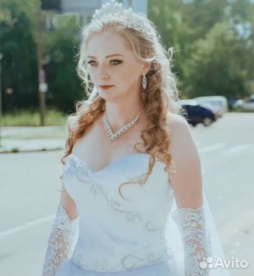 Свадебное платье